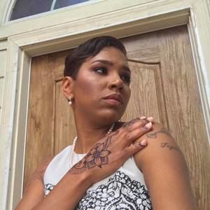 Meet your Posher, Timika